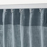 Cortinas azul grisáceo con tiradores con borlas