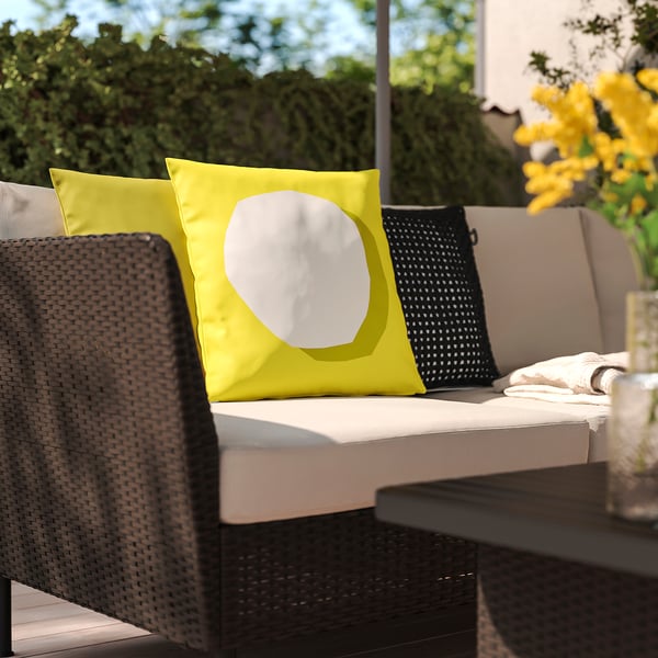 GULLBERGSÖ / HJÄRTERÖ Cojín, juego3, amarillo vivo/blanco verde-amarillo/negro exterior/interior, 50x50 cm