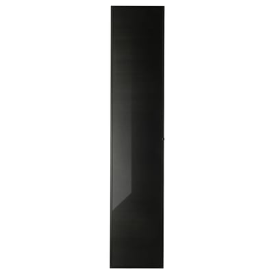Puerta de librería de cristal HÖGBO negro con marco metálico.