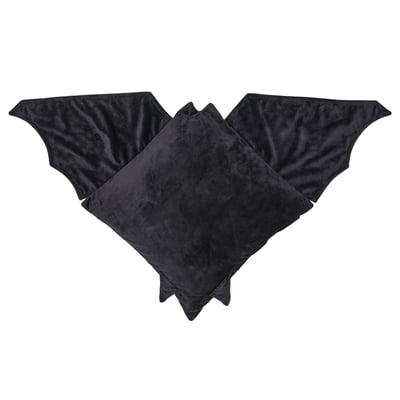 Almohada HÖSTAGILLE negra en forma de murciélago en felpa de poliéster reciclado.