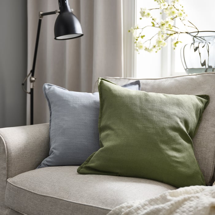 Funda De Cojín Con Diseño De León - Terciopelo Suave En Rojo Y Verde, Perfecta Para Sofá, Cama O Decoración Festiva (43x43 Cm)