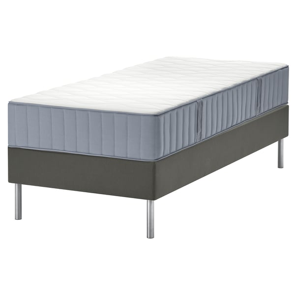 Cama LYNGÖR: gris, rectangular, moderna con colchón blanco, patas metálicas.