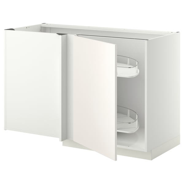 Un mueble de cocina METOD blanco con estantes extraíbles.