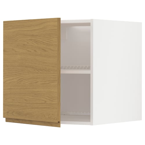 Un mueble de madera abierto y moderno con un estante, con un acabado en roble claro y un diseño minimalista.