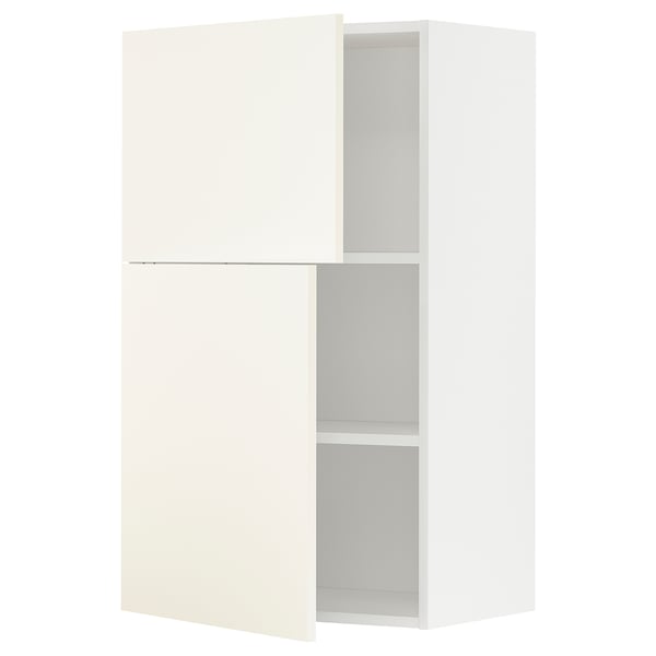 Mueble de cocina blanco METOD de Ikea con estante ajustable, diseño minimalista.