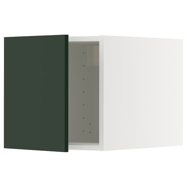 Un mueble de cocina METOD verde oscuro con un interior blanco. Tiene un diseño elegante y rectangular con puertas modernas de pantalla plana.
