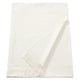 Una manta blanca rectangular de RÖNNBÄRSMAL con bordes con flecos, hecha de un material suave y texturizado.
