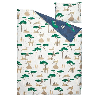 Juego de ropa de cama para niños con temática de safari con guepardos en la escena de la naturaleza, en colores blanco, verde y tostado. Funda nórdica y funda de almohada con cierre de cremallera.