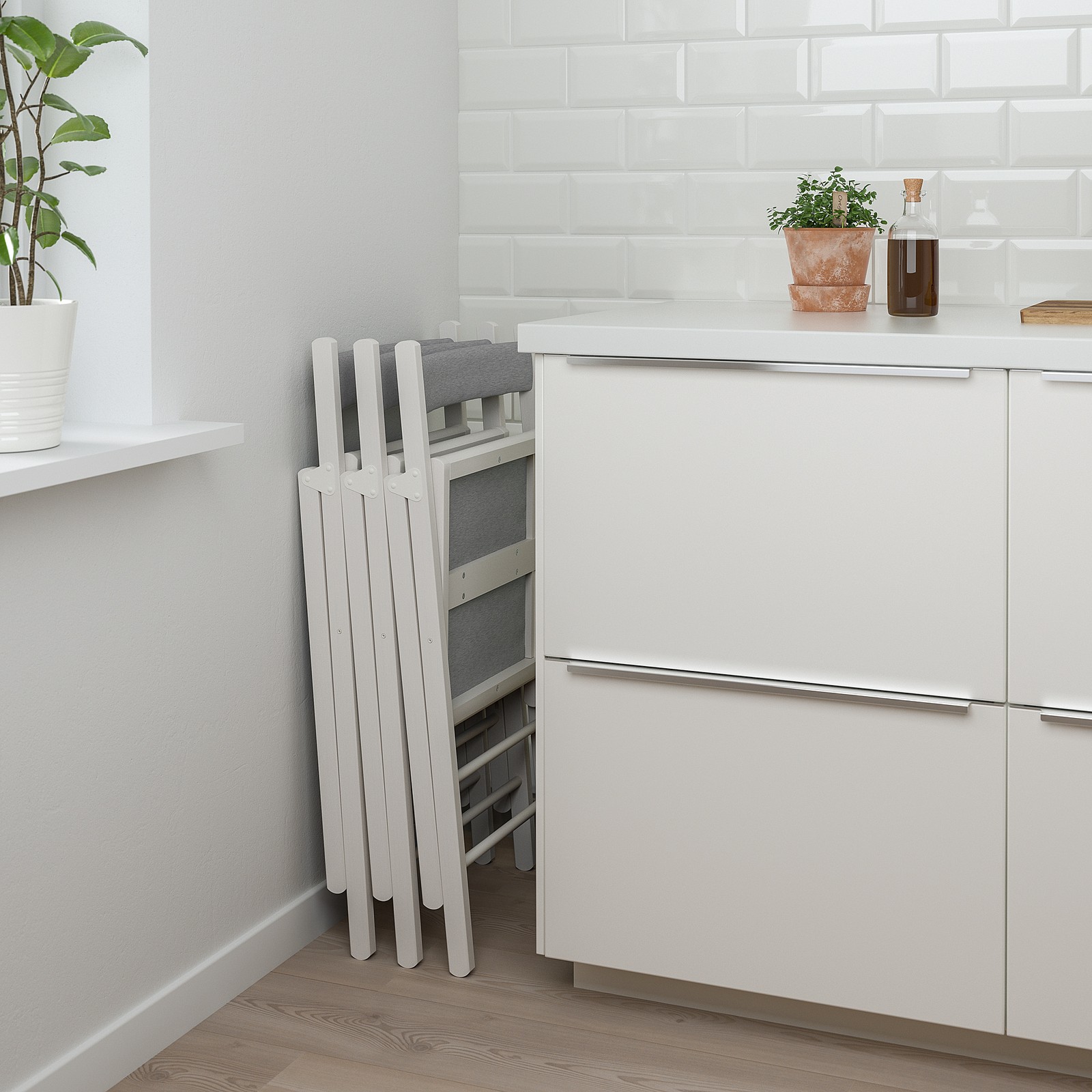 TERJE Silla plegable, blanco/Knisa gris claro - IKEA