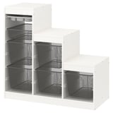 Almacenamiento de escalones TROFAST blanco con cestas de malla, ideal para organizar.