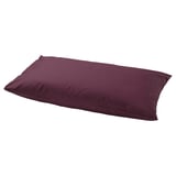 Una sola funda de almohada ULLVIDE, de color púrpura oscuro, rectangular con superficie lisa, hecha de mezcla de algodón y lyocell.