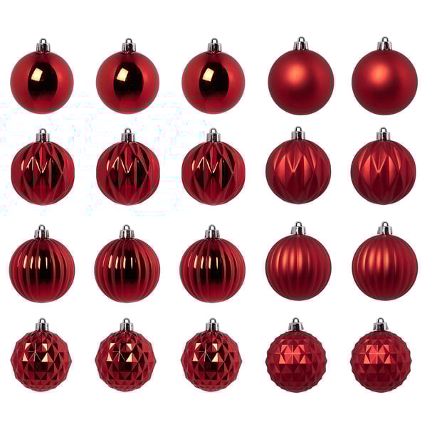 Adornos navideños rojos de VINTERFINT en varios diseños y formas brillantes y mates. Materiales metalizados y plásticos.