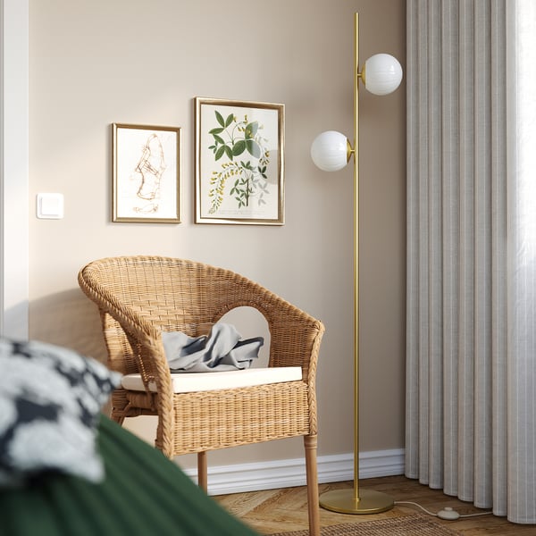 AKTERSPRING Zutikako lanparak, opalo zuria beira/letoi-xaflatua, 162 cm