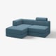 Modernoa, urdina, modular sofa multzoa, chaisearekin, lerro garbiak, erosotasun leuna.