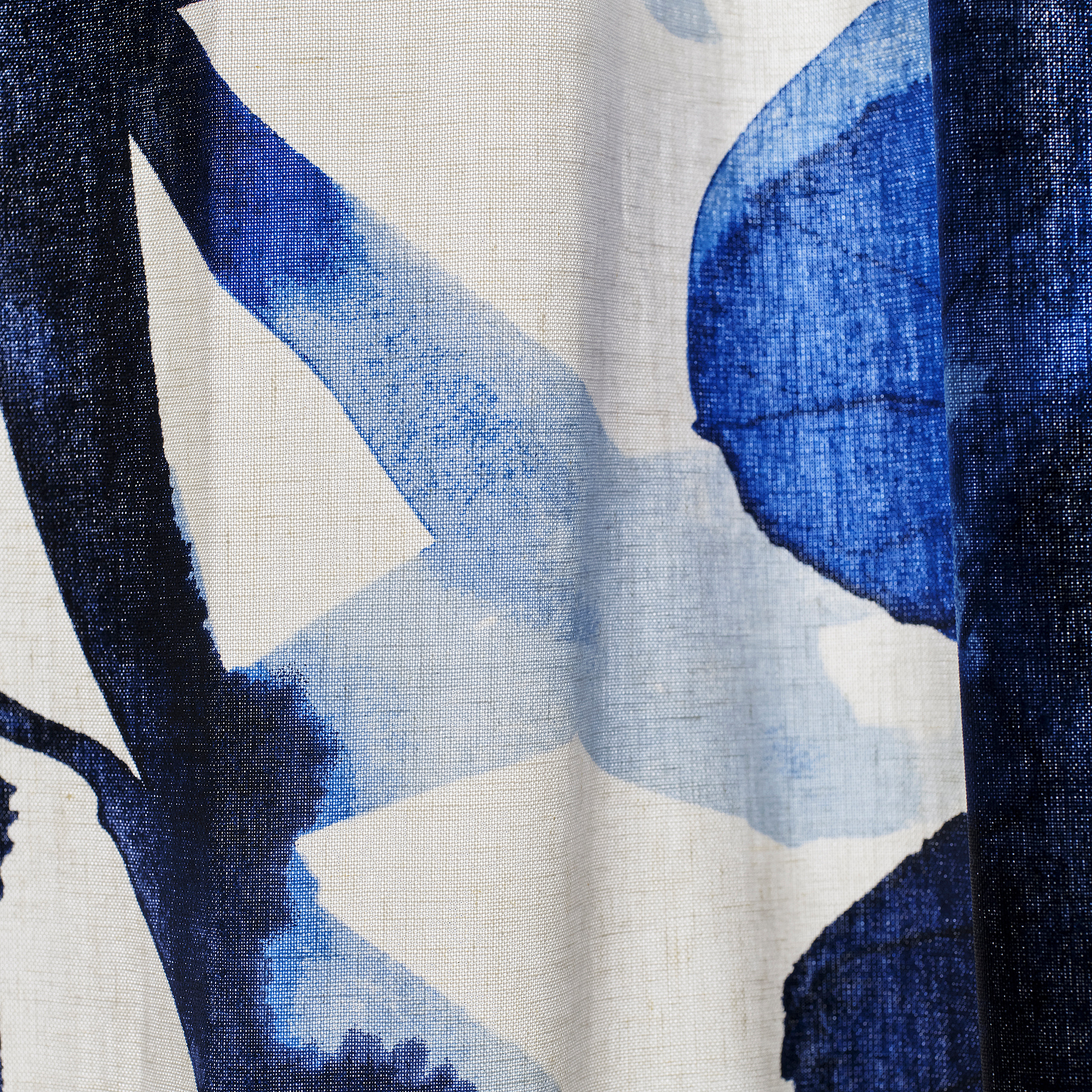 SKOGSNÄSSLA Gortina, parea