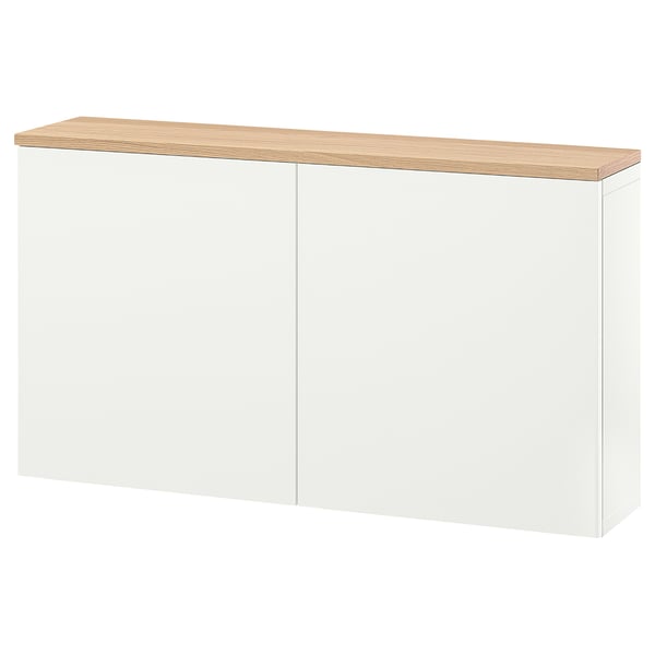 Unidade de almacenamento branca BESTÅ con parte superior de carballo, de forma rectangular.