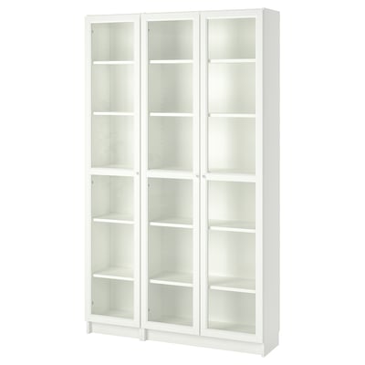 Estante branco BILLY: seis estantes axustables, portas de vidro, deseño limpo.
