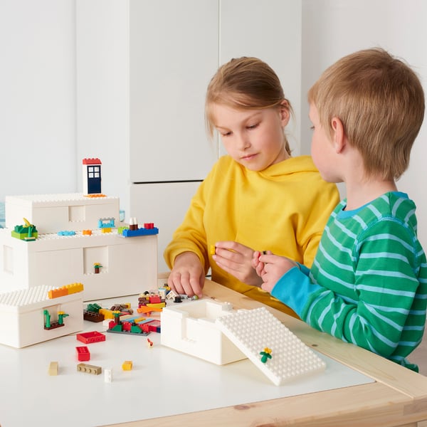 BYGGLEK LEGO® caixa con tapa, 35x26x12 cm