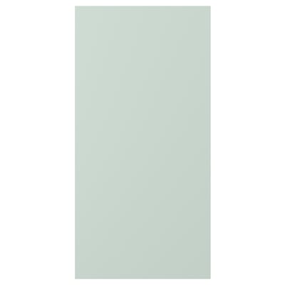 Unha porta de armario ENHET gris-verde pálido cun acabado suave.