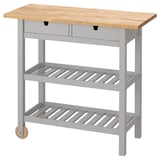 Esta imaxe mostra un carriño de cociña ikea FÖRHÖJA en gris claro cunha parte superior de madeira. Ten dous caixóns, dous estantes e rodas para un fácil movemento.