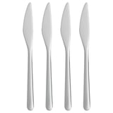 Catro coitelos de aceiro inoxidable de prata, elegantes e modernos, dispostos ordenadamente xuntos a outros nunha fila. Deseño minimalista, ideal para a mesa.