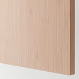 Primeiro plano de panel de madeira de bambú natural suave con textura de gran fino, ton beige claro.