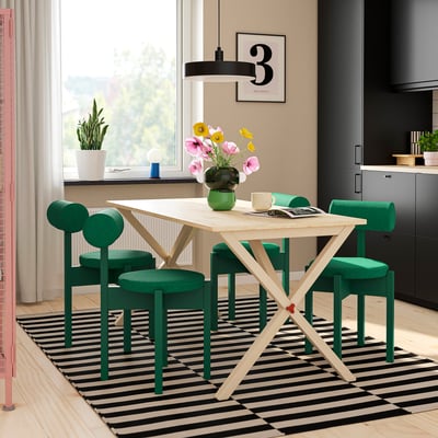 IKEA PS 2026 Mesa con 4 cadeiras, piñeiro/Knäbäck verde vivo, 156x75 cm
