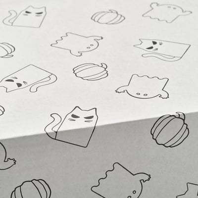 Lanterna negra KUSTFYR, deseño enfeitizado, metal e vidro, para Halloween.