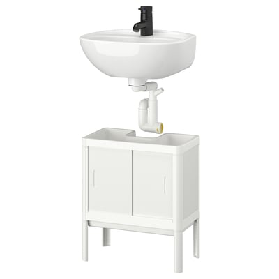 Un armario de baño branco LILLTJÄRN con cunca redondeada e billa negra, ideal para espazos pequenos.