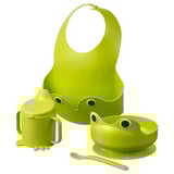 Conxunto de comida para bebés verde brillante, con bib, cunca, cunca, culler, todo con divertidos deseños de ras. Feito de plástico seguro e duradeiro.