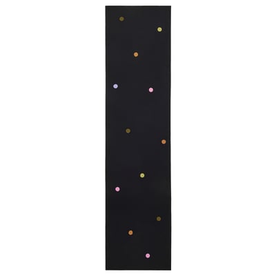Un corredor de algodón IKEA MÄVINN negro con puntos de crochet multicolor.