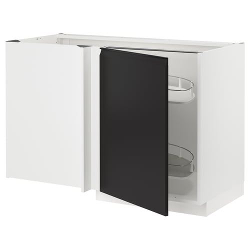 Un moderno armario de base de esquina branca cunha porta negra do sistema de cociña METOD. Ten estantes extraíbles para almacenamento accesible.