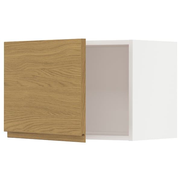 Unidade de cociña METOD con fachada de carballo, lados brancos, deseño minimalista, rectangular.
