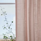 Cortinas transparentes rosas SILVERLÖNN parcialmente debuxadas, luz filtrada, privacidade, cinta de cabeza para plisar ou peto de vara.