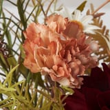 Bouquet de flores de pexego artificial, pétalos realistas, rodeados de follas verdes. Talos reforzados en aceiro para durabilidade.