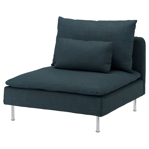 Unha cadeira SÖDERHAMN verde azul, moderna cun deseño estruturado pero suave, con pernas metálicas e dous coxíns correspondentes.