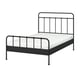 STJÄRNÖ: cama de metal negro, cabeceira curva, footboard, base de lousas, deseño sinxelo e robusto.