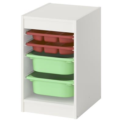 Unidade de almacenamento branco IKEA TROFAST, con tres estantes con organizadores de plástico verde e vermello.