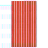 Alfombra rectangular chamada VÄGSKYLT con raias verticais rosas e laranxas, feita de algodón.