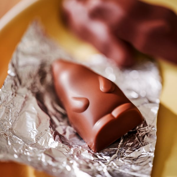VÅRKÄNSLA Bolsa de coellos chocolate leite, 96 g