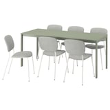 Moderna mesa de comedor VIHALS verde con 4 cadeiras grises e 1 extra, rectangular con liñas limpas. As cadeiras teñen pernas brancas e asentos acolchados.