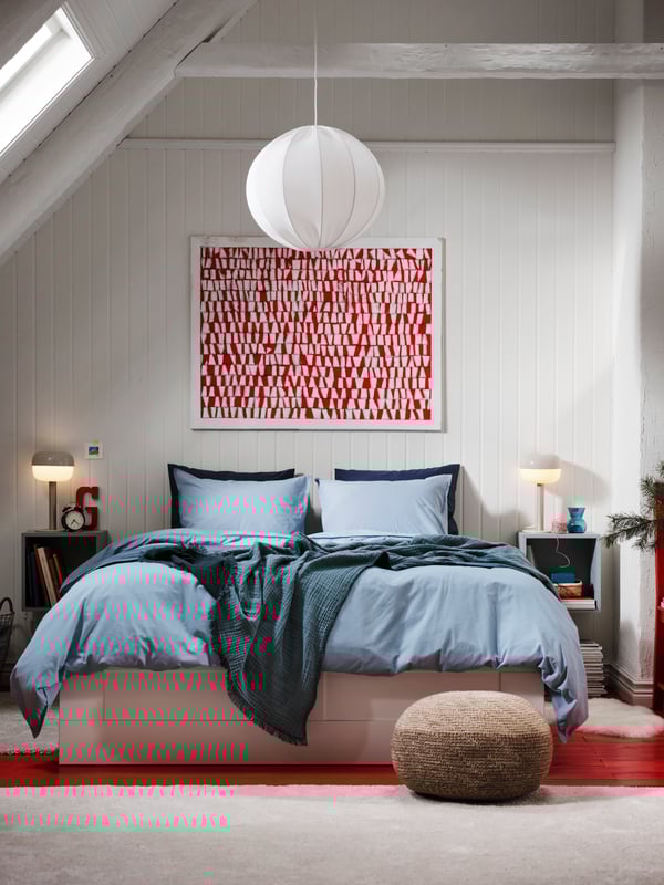 Bed with blue bedding