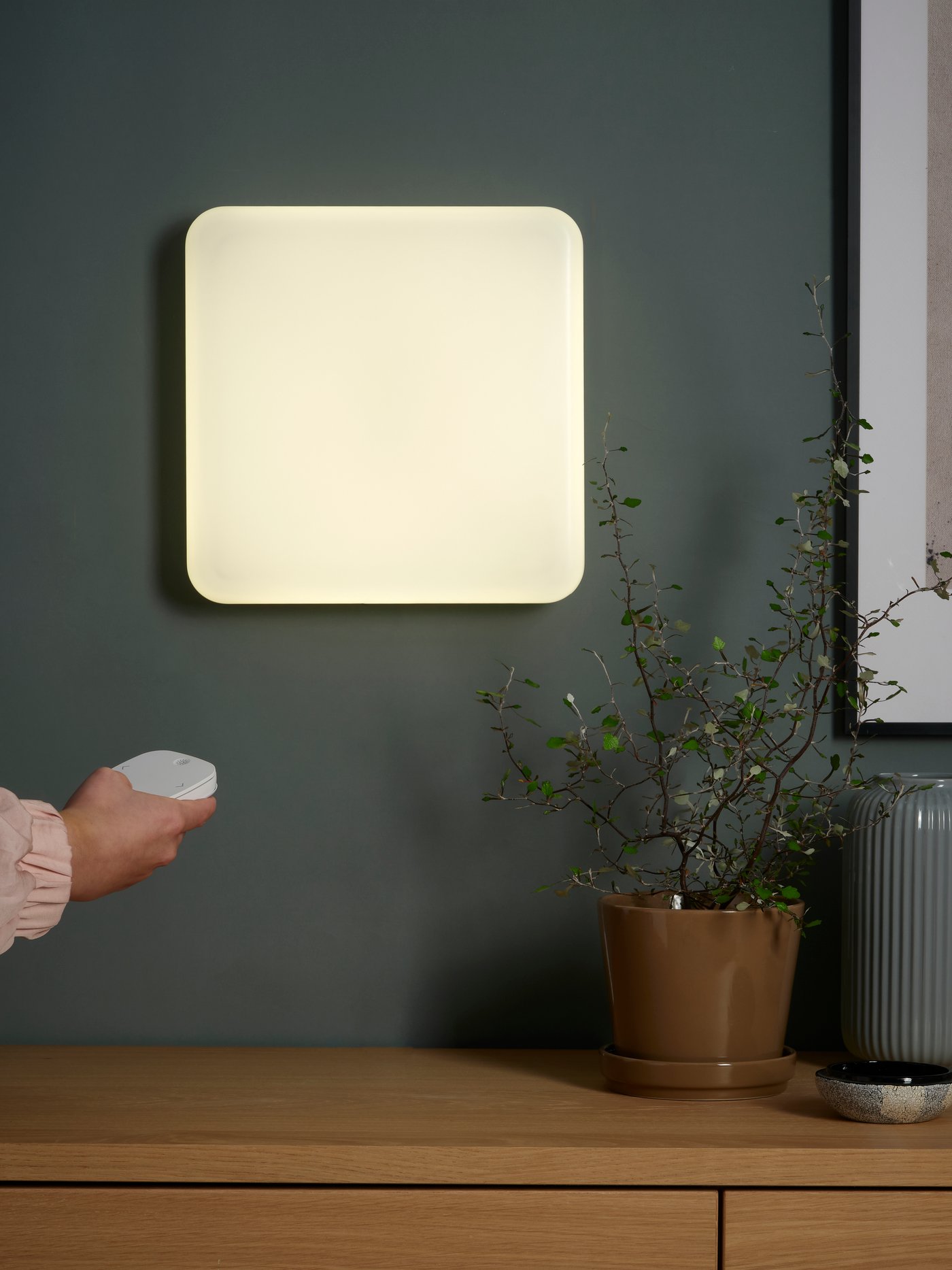 A smart dimmable/wired-in colour and white spectrum JETSTRÖM LED wall light panel