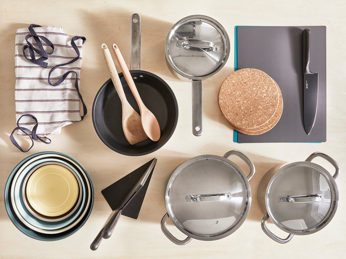 A stainless steel IKEA 365+ cookware