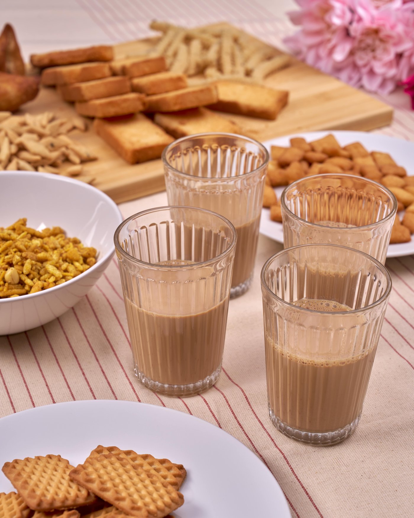 A clear glass VARDAGEN glass