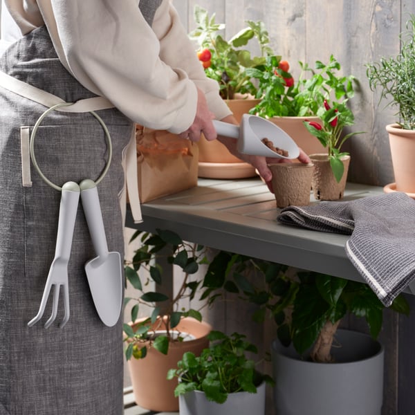 An in/outdoor light grey/light green GRÄSMARÖ 3-piece gardening set