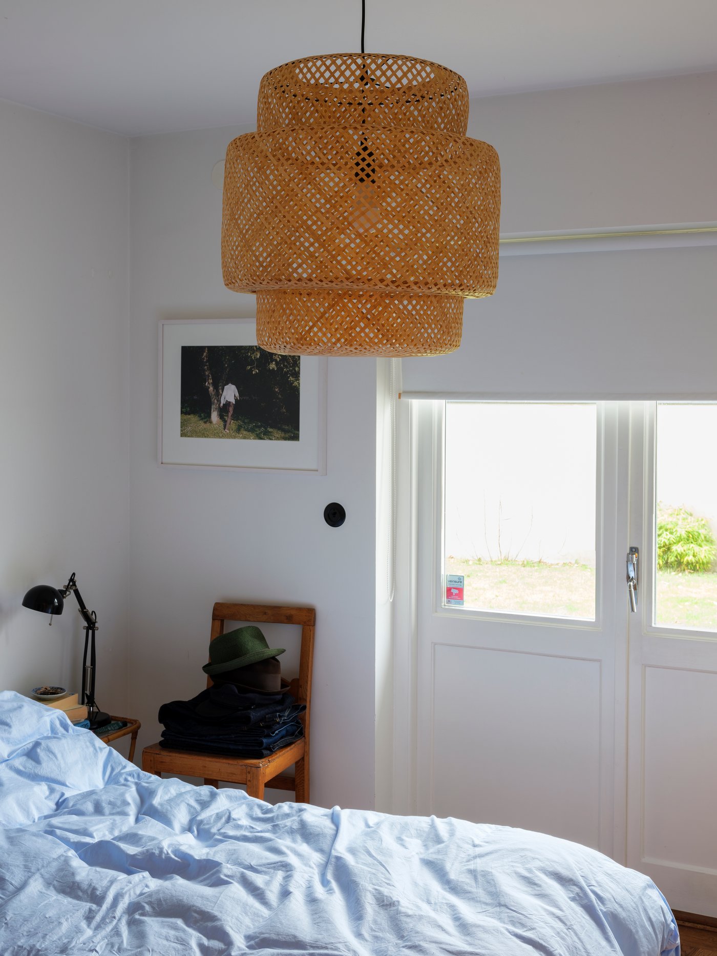 Un panel de cubierta FÖRBÄTTRA blanco de alto brillo