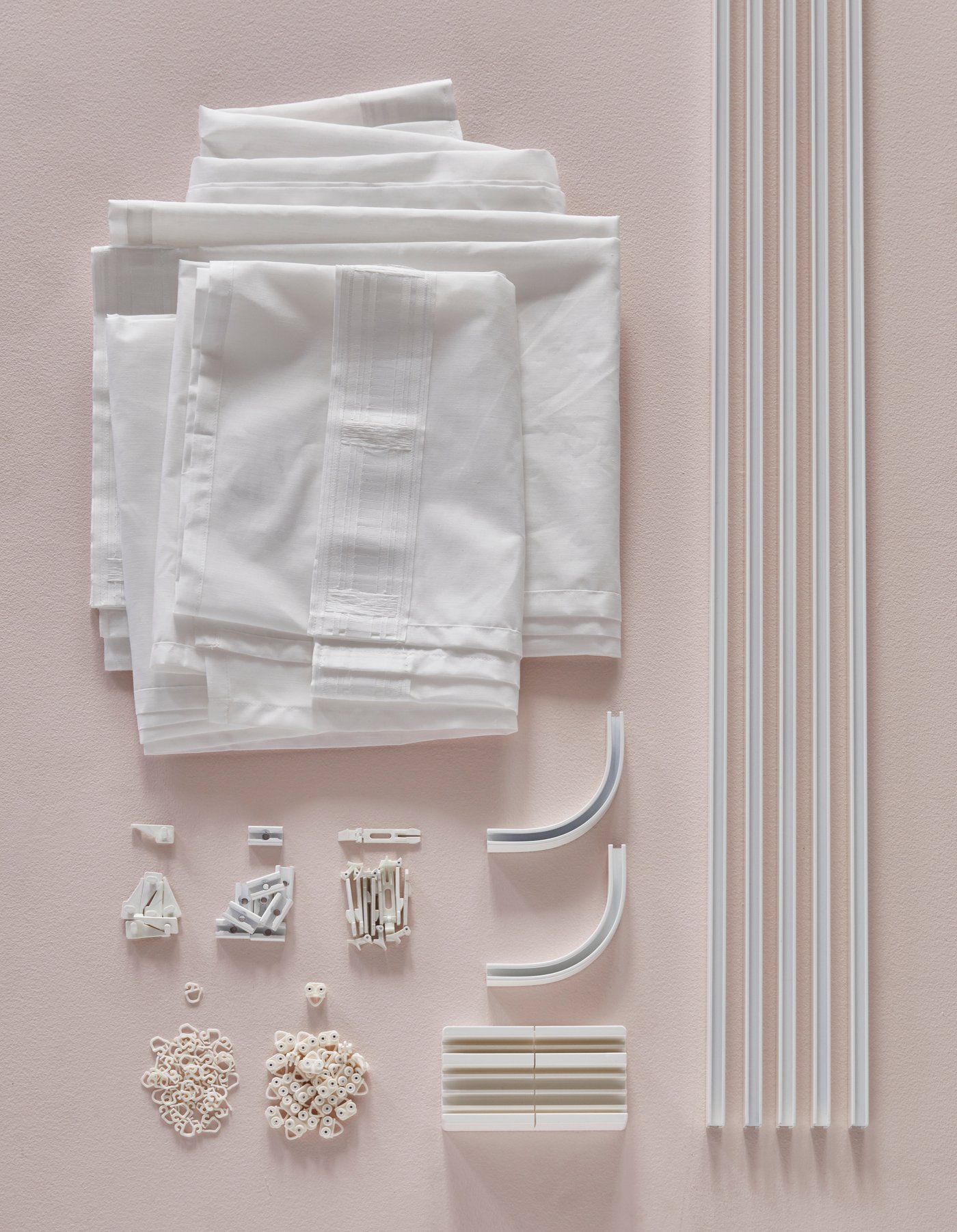 A white LEJONGAP curtains, 1 pair in the bedroom