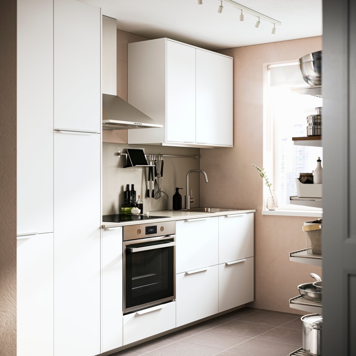 Una puerta VEDDINGE blanca