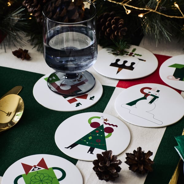 These coasters not only protect the table - they also add a nice dose of playfulness! Each coaster has a unique design, and they match perfectly with many other items in the VINTERFINT collection.